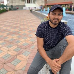 Meet your Posher, Daniel